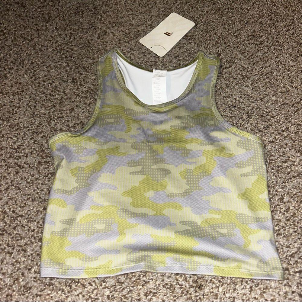 Fabletics Girls Mini Kamryn Crop Tank Size XL 14/16 NWT Camo Scoop Neck